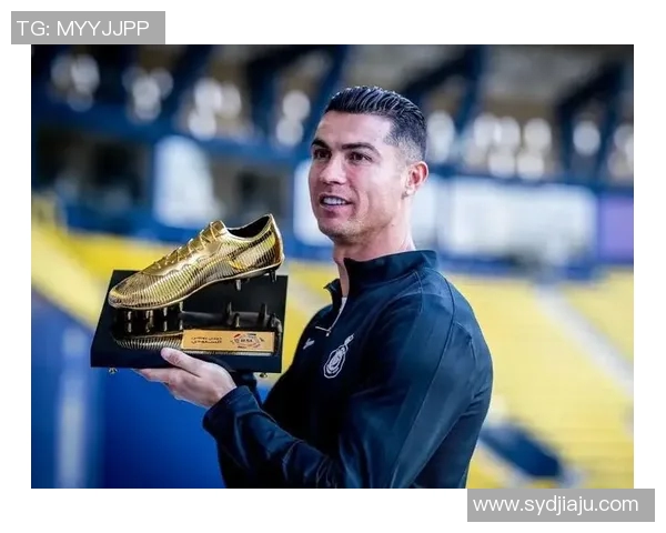 40岁C罗8场9球冲金靴,传奇依旧! 40岁C罗8场9球冲金靴,传奇依旧!