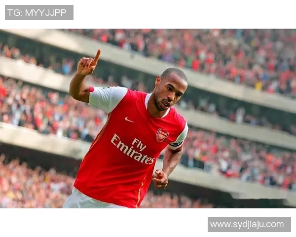 亨利退役11年：当优雅化作永恒，英超再无这般“全能之王”